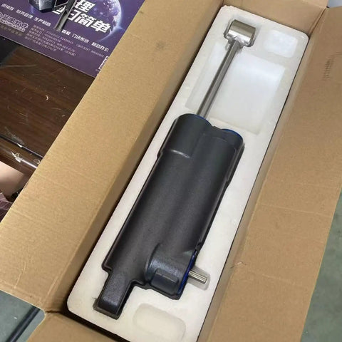 Packaging of 40 HP 2 Stroke Outboard Motor With Electric Start And Hydraulic Lift Reliable Marine Engine For Small To Medium Boats Dinghies And Inflatable Watercraft