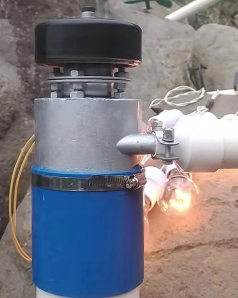 Close-up of 1000W Portable Micro Hydroelectric Generator with water turbine, dual voltage output, and bearing outlet in operation