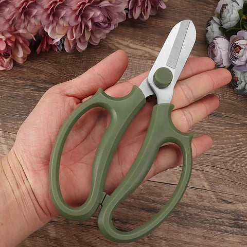 Pro Grade Garden Pruning Scissors With Comfort Grip Handle Set Razor Sharp SK5 Stainless Steel Floral Scissors in hand