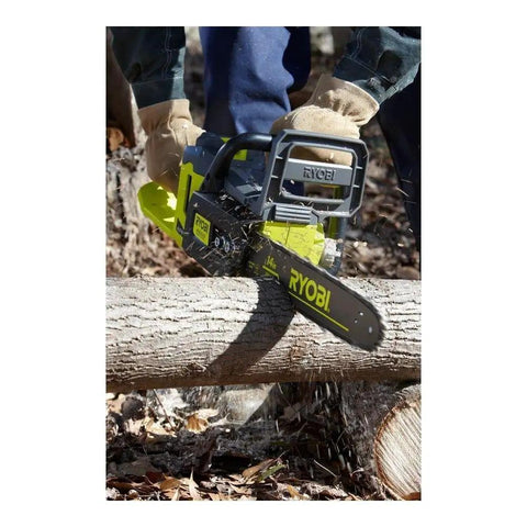 14 Inch Brushless Chainsaw 40 Volt Cordless Power Tool Freaky Fast Cuts Auto Oil Sprayer in action cutting a log.