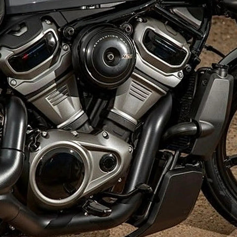 Beefed Up Engine Connecting Rod For 125 And 175cc Motorcycles Fits DT125 DT175 MX175 TZR 125 Models Delivers Tough Durability And Smooth Power Transmission For Quicker Acceleration And Longevity. engine close-up