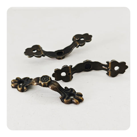 30 Pack Antique Bronze Floral Arch Drawer Pulls 1.7 by 0.4 Inches 30mm Center Hole Spacing Includes Mounting Screws