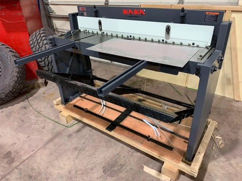 Heavy Duty 52 Inch Foot Stomp Shear For Sheet Metal Cutting With 16 Gauge Max Thickness Zero Hassle Foot Pedal Control Floor Standing Industrial Steel Workhorse Built Tough And Ready To Rock