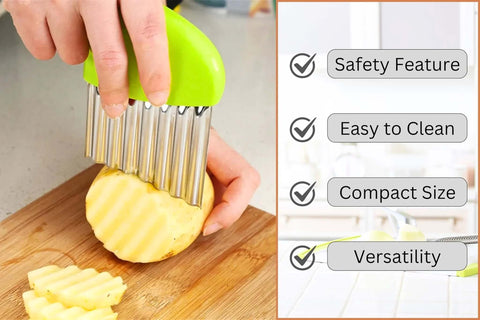 KLEENE 2-piece stainless steel crinkle cutter set with green handle for crinkle-cut fries and vegetables.