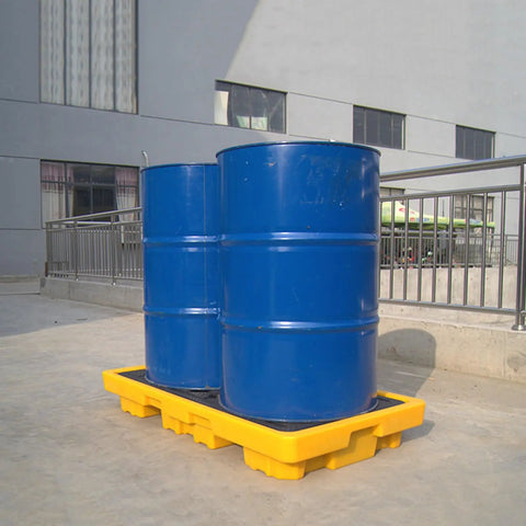 Oil Drum Spill Pallet With Nestable Leak Proof Tray Yellow Designed For No Spill Containment and Drainage in use outdoors