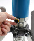 Heavy Duty 20T Hydraulic Gear Puller Set With 2 Or 3 Jaws Wheel Bearing Kit Using Alloy Steel Includes Case Removes Truck Wheels Sprockets Rotors And Gears For Shops And Repair Where Mechanics Want Pro Gear For Heavy Critical Maintenance Work, close-up on pump control