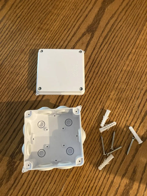 Outdoor Dustproof PP Plastic Junction Box Enclosure For Electronics Weatherproof Project Case At 3.9 X 3.9 X 2.8 Inches with accessories