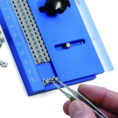 RC Tank Track Link Assembly Jig For Easy Track Link Installation, Portable Chain Wheel Tool For Hobbyists And Newbies