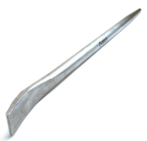 Two-Ended 30-Inch Aligning Pry Bar With 7/8 Inch Diameter Round Section, Heavy Duty Chrome Alloy Steel Zinc Plated, angled view