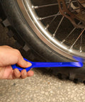 Using Universal Motorcycle Tire Change Kit With 10mm To 32mm Hex Wrench Levers on dirt bike wheel