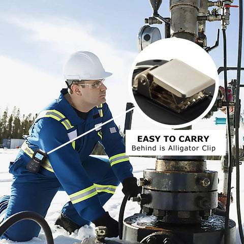 Worker using Dope 4 In 1 Gas Detector Handheld Rechargeable Portable Gas Clip Monitor 4 Gas Meter Tester on industrial site.