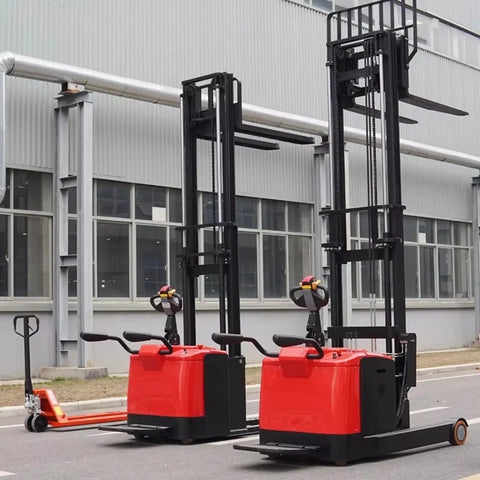 Heavy Duty Electric Hand Pallet Jack Stacker With 3000mm Lift Height For Warehouse Floor, showcasing two red stackers beside a manual pallet jack.