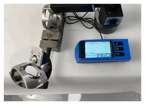 Plug And Play Portable Split Surface Roughness Tester with digital display measuring metal surface roughness.