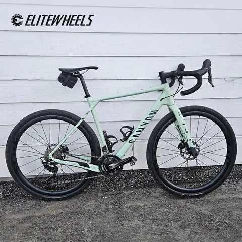 Gravel Carbon Wheelset With RD13 Ratchet System 36T Hubs, Center Lock Disc Brake 700C Cyclocross Wheels on a bicycle