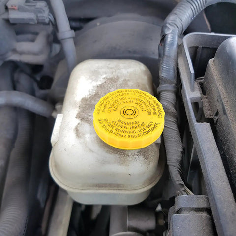 Yellow Brake Fluid Cap Replacement for Master Cylinder Reservoir 2.59 X 2.59 X 0.43 In in car engine bay