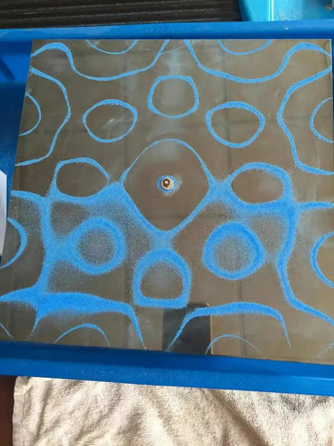 Resonance Ring Demonstrator For Physics Teaching And Vibration Lab Equipment With Chladni Figure Inspired Next Level Oscillator And Vibration Generator For Experiments, 6-10V Power, 1A Max, 1Hz-10kHz Frequency Range, Compact 100x100x120mm Design showing Chladni pattern on plate