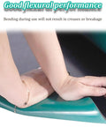 Hands flexing Anti Static Rubber Soldering Mat For Workbench Built Tough With High Temperature Resistance 0.08 Inch Thick