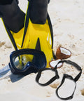 Elastic Dive Tank Strap With Handle For Portable Scuba Cylinder Band on sandy beach with fins and mask