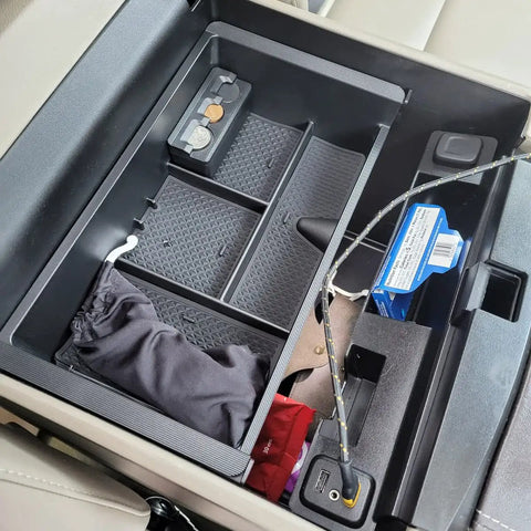 Center Console Organizer Tray For 2014-2018 Silverado 1500 And 2015-2019 Sierra 2500/3500HD showing compartments with items