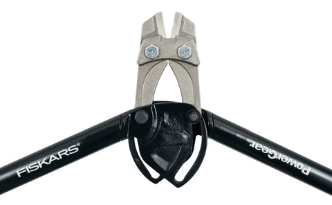 PowerGear Bolt Cutter 30 Inch With Beefed-Up Leverage Gears Delivers Over 30 Percent More Cutting Power, front view close-up