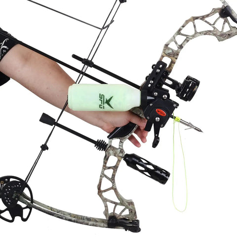 Person holding a compound bow with Beefy Archery Bowfishing Reel for Compound and Recurve Bow with 40m Fishing Rope attached.