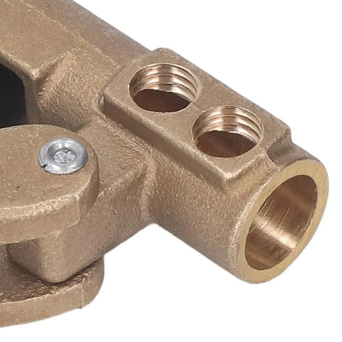 Close-up of Heavy Duty Brass Welding Ground Clamp With 800 Amp Capacity And Huge 32mm Jaw Opening, showing connection details.