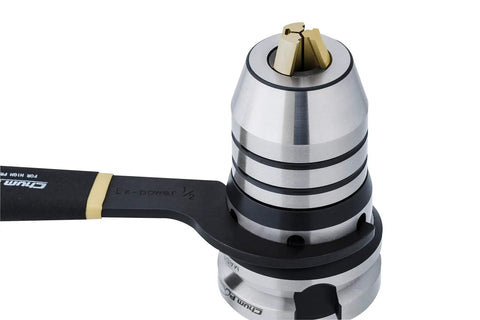 BT40 CNC Universal Chuck Holder With Beefy Titanium Jaws One Piece Integral Design tool and clamp detail view