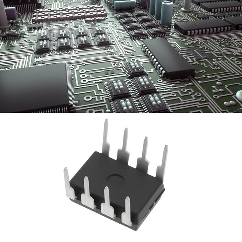 10Pcs ICL7660 ICL7660S ICL7660SCPAZ CMOS Voltage Converter IC PDIP8 on circuit board for voltage conversion projects