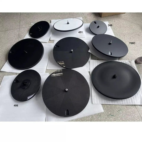Multiple Ultralight Full Carbon Disc Wheel 700c Tubeless Road Bike Rear Wheel Matte Finish 28mm Wide 1050g models displayed