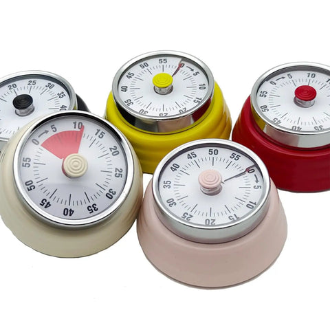 Battery Free Mechanical Kitchen Timer With Magnetic Backing Delivers A 60 Minute Visual Countdown For Cooking Studying Games and Office Tasks