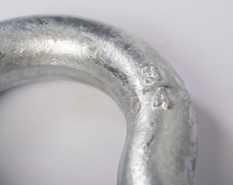 Close-up of Four Pack Galvanized Bow Shackles Three Quarter Inch D Ring Shackle With Seven Eighths Inch Screw Pin Heavy Duty Recovery Gear
