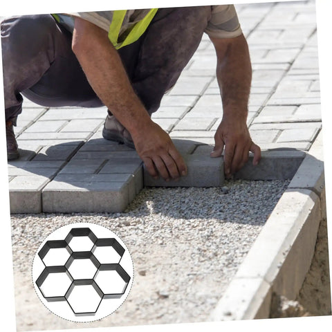 Worker using Concrete Paver Mold For Pathways And Patios Easy To Use DIY Garden Path Maker Plastic Pavement Mold Landscape Decoration