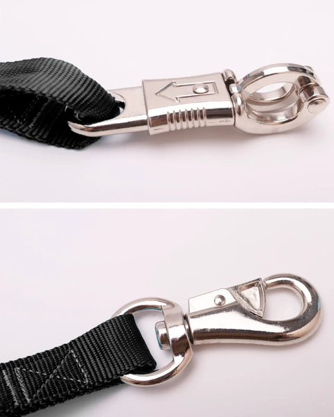 Close-up of bull snap and panic snap on Two Pack Adjustable Horse Trailer Tie Straps 25 To 37 Inches, Heavy Duty Nylon, Black
