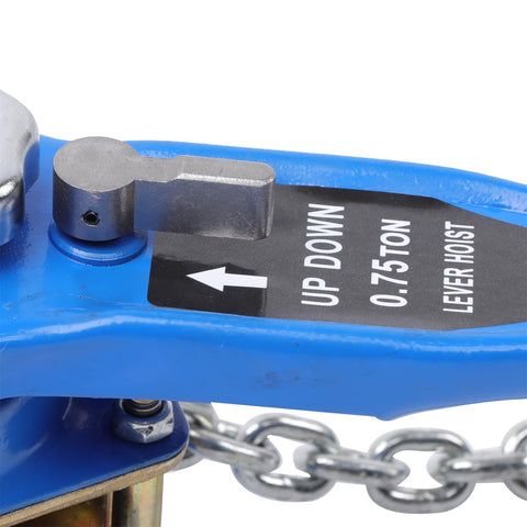 Lever Chain Hoist 1650 Lbs Three Quarter Ton Blue Chain Puller Hoist With 10 Ft Lifting Height close-up of lever mechanism