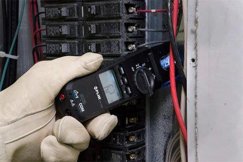 Voltage, Continuity And Current Tester With Open Jaw, 1000V 200A, CAT IV Safety, used by technician for electrical panel check