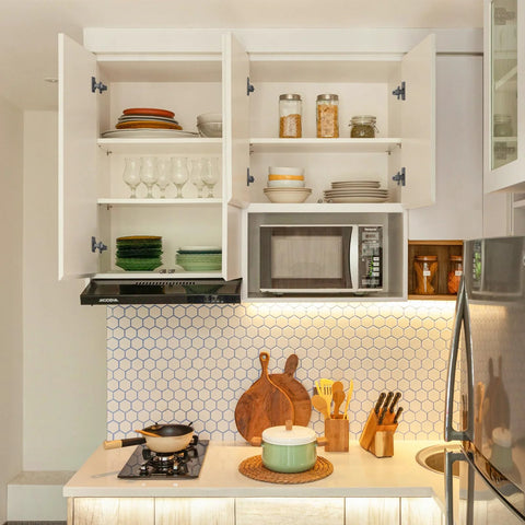 Soft Close Cabinet Hinges By Chibery 50 Pack Full Overlay Easy Install Three Quarter Inch Clip On Plate 105 Degree Black Frameless European Concealed Hinge For Kitchen Cabinets Wardrobes And Bookcases, installed in white kitchen cabinets with open doors.
