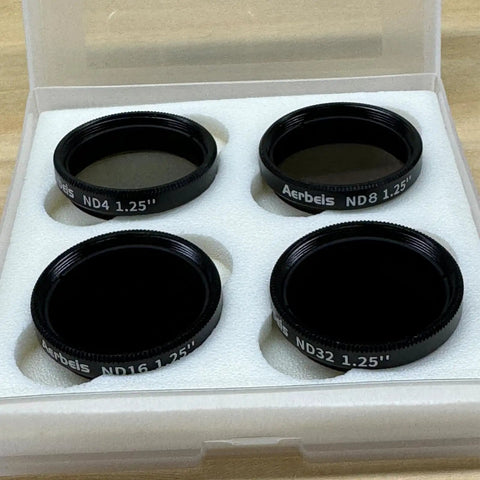 1.25 Inch Moon Filter Kit For Telescope With ND4 ND8 ND16 ND32 in packaging, four aluminum filters in foam case