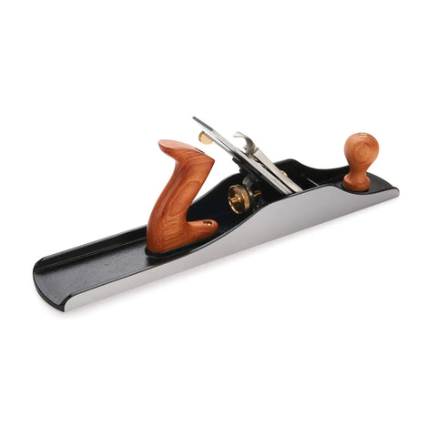 Professional Number 6 Smoothing Bench Plane Crafted From Solid Cast Iron With Precision Machined Frog And Ergonomic Bubinga Handle viewing angle from the side.
