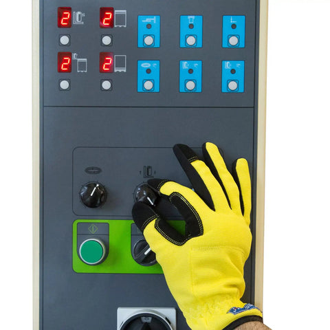 Control panel of Heavy Duty Turntable Pallet Stretch Wrapper Equipped With Powered Pre Stretch Motor And Dual Spiral Wrapping Modes.