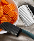 3-piece crinkle cutter knife set; stainless steel wave blades, two styles shown for vegetables.