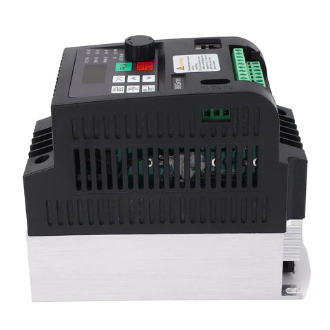 1.5 KW Variable Frequency Drive With PID Control And Efficient Cooling For Industrial 110V To 220V Automation Applications Converts Single Phase To Three Phase Motors And Delivers Smooth Precise Speed Control Built To Last - side view