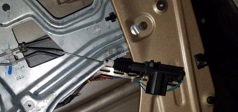 Heavy Duty Universal Car Power Door Lock Kit Featuring Four 12 Volt Actuators with metal rods and wiring for seamless installation.