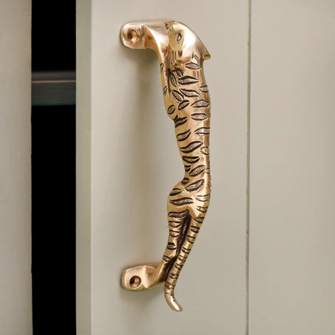 Vintage Style Interior Door Pull Handle 1 Piece in Antique Brass and Gold Finish, rust-resistant jaguar design for doors and furniture.