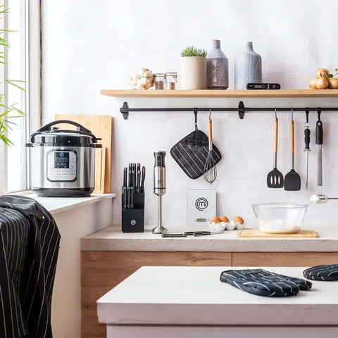 Professional Handheld Immersion Blender Featuring Powerful 400W Motor And Durable Stainless Steel Shaft displayed in modern kitchen setup.