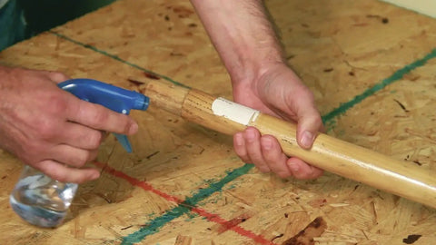 Application of Waterproof Polyurethane Glue For Wood Stone Metal Heavy Duty Adhesive on wood surface showing bond strength