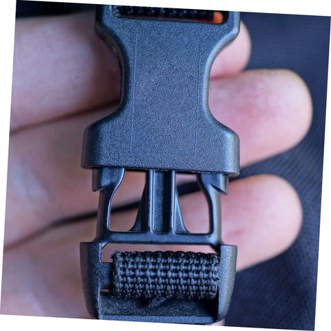 Close-up of 2.75 Inch Side Release Buckles For Backpacks And Belts, detachable replacement clips in durable POM plastic
