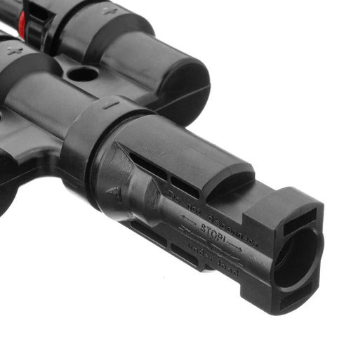 Close-up of 3 To 1 T Solar Panel Connector For PV Systems With MFFF And MMMF, IP67 Waterproof, 1000V 1500V DC, 30A, Snap In.