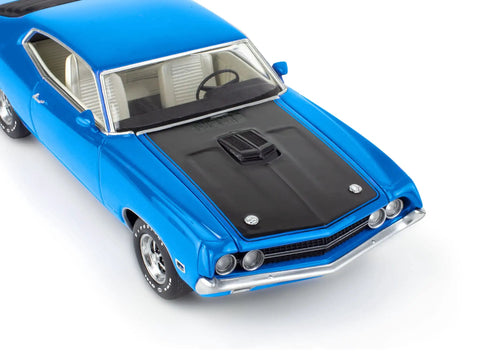 1970 Ford Torino Cobra Model Car Kit 1:25 Scale 128 Piece Skill Level 4 Featuring Big Block 429 Cobra Jet V8, shaker hood scoop