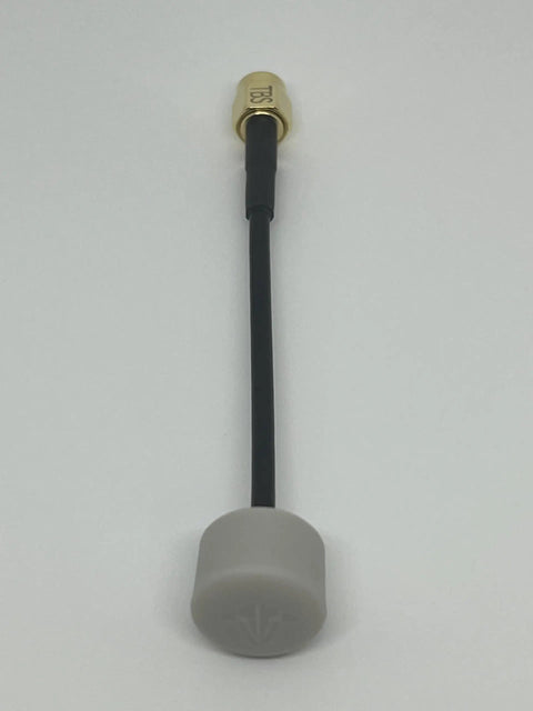 5.8GHz LHCP SMA Antenna With 0.99 Axial Ratio And 1.6dBi Gain For FPV Drones compact design crash resistant shown