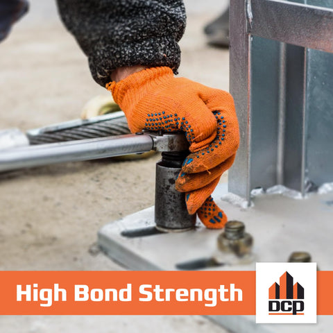 Worker installing rebar using Heavy Duty Concrete Epoxy Anchoring System For Rebar And Threaded Rods AE15 Two Part Acrylate Epoxy